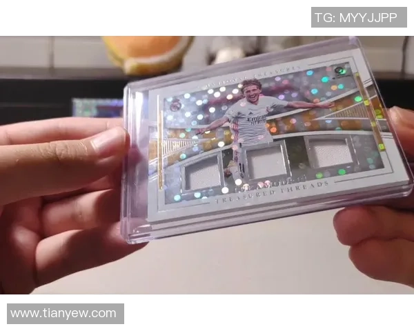 足球双人球星卡集结挑战跨界对决创造全新竞技体验